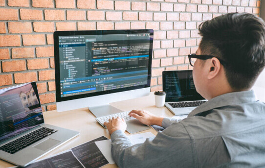 Làm thế nào để trở thành lập trình viên React trong 5 tháng lap-trinh-vien-reactjs